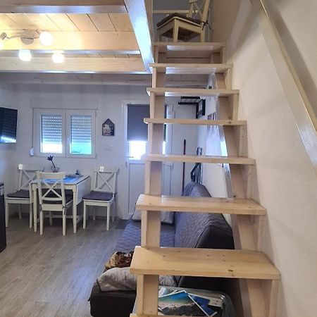 Studio Apartman Loreta 크레스 외부 사진
